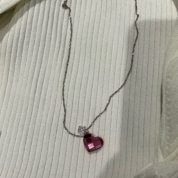Pink Swarovski crystal heart necklace - Picture 2 of 3
